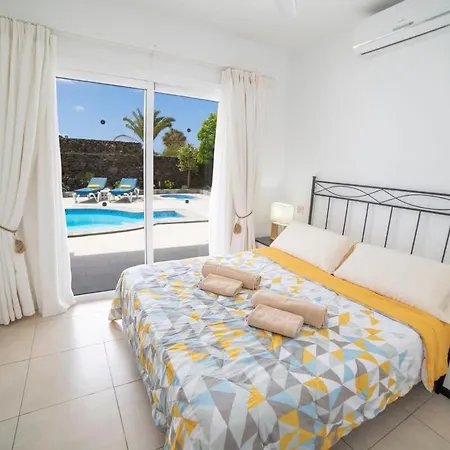 Whitney * Puerto del Carmen