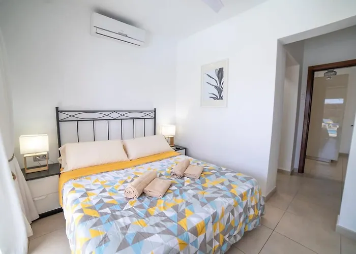 Whitney * Puerto del Carmen