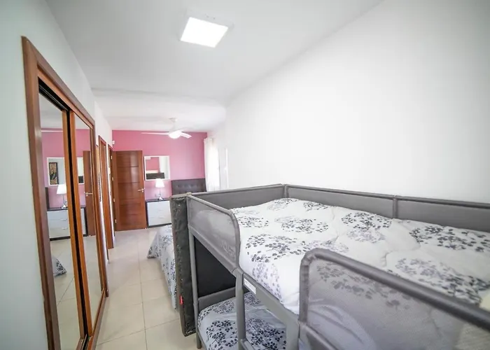 Whitney Villa Puerto del Carmen (Lanzarote)